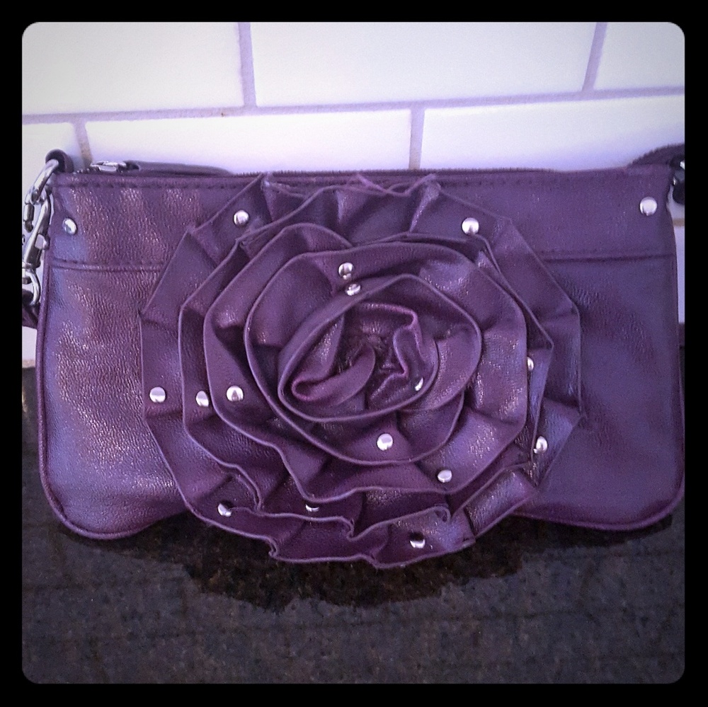 Wristlet/clutch